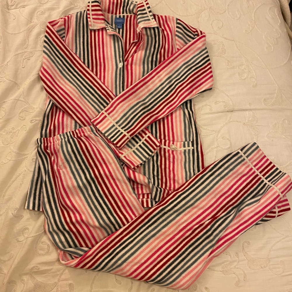 Simply Vera fleece pajamas
